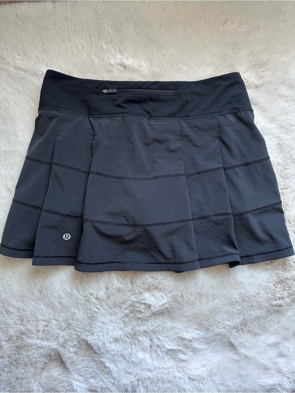 Lululemon skirts + shorts bundle size 6 - lot of 3 athletic like NEW - Picture 8 of 12